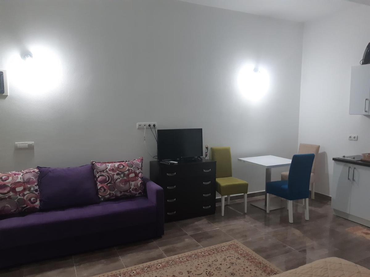 Zara Apartments Улцинь Экстерьер фото