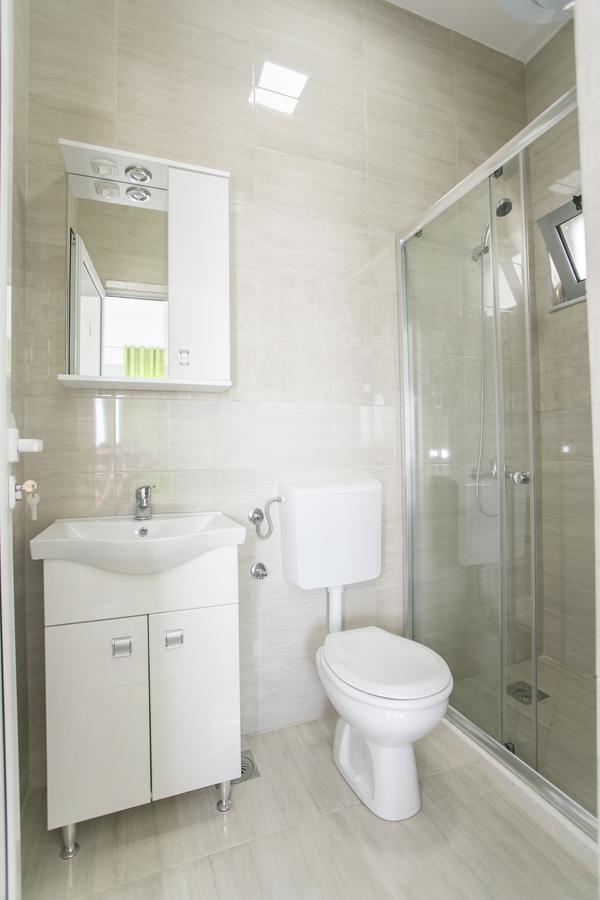 Zara Apartments Улцинь Экстерьер фото