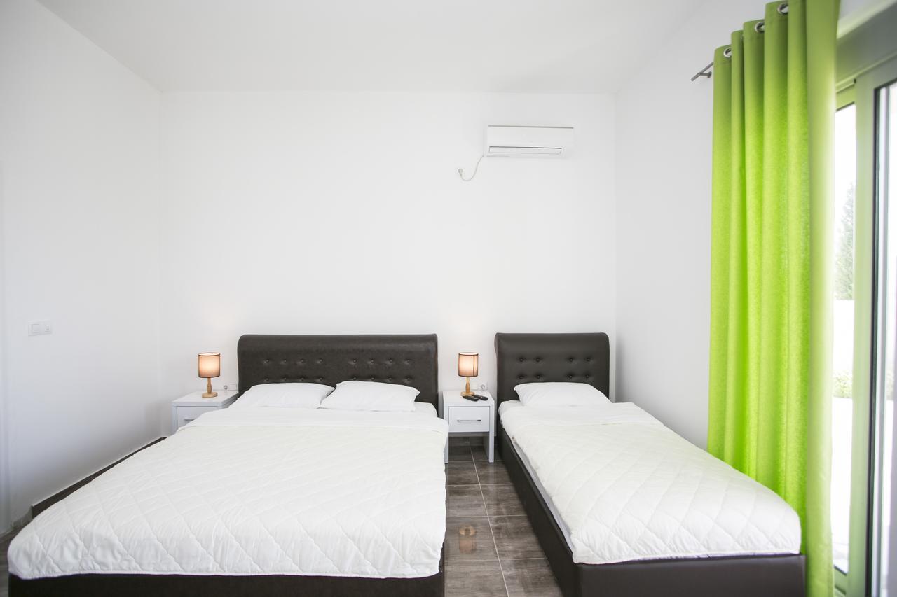 Zara Apartments Улцинь Экстерьер фото